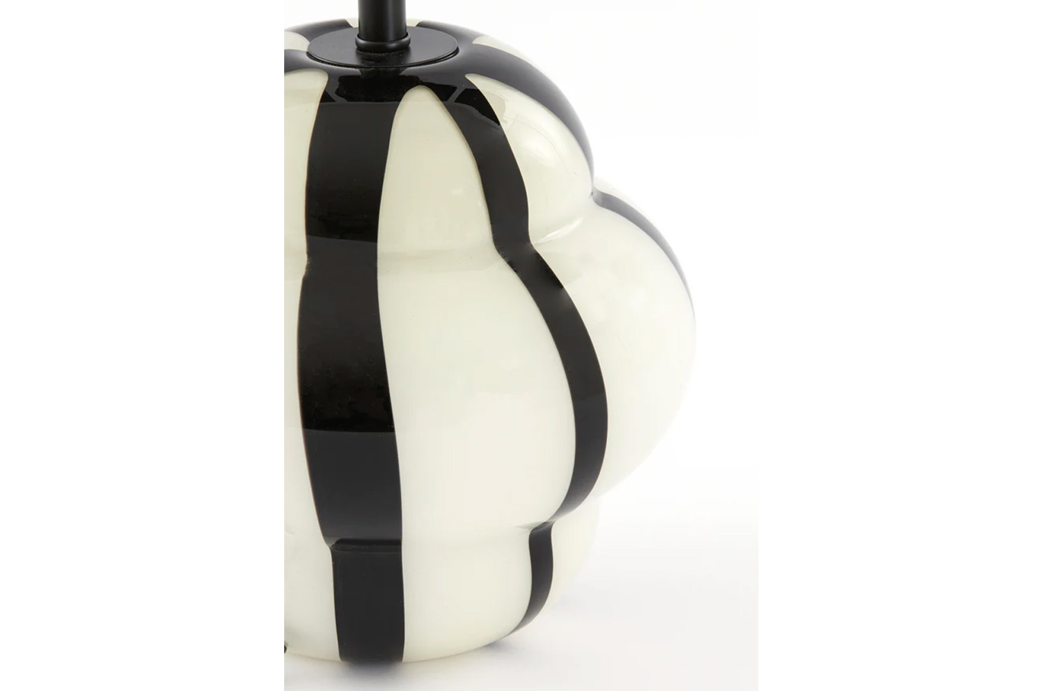 1738543-lampenfuss-tischleuchte-ylien-light-living-creme-schwarz-glas_4.jpg Lampenfuß YLIEN von Light & Living Ø22x28 cm Tischleuchte Glas Creme-Schwarz