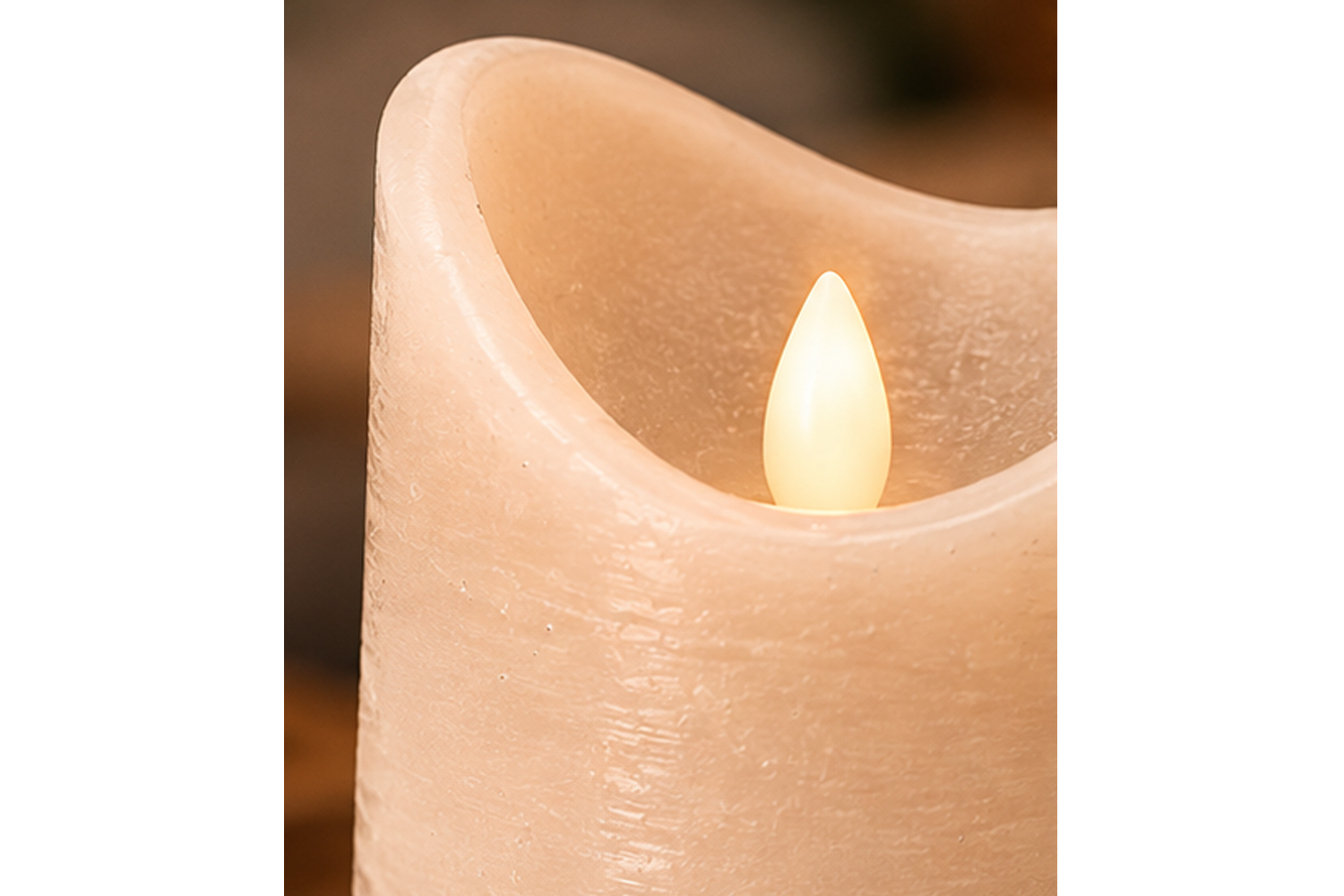 0017520-led-kerzen-echtwachs-stumpenkerze-rustikal-beige_4.jpg LED-Kerze Ø7,5x15 cm Echtwachs Stumpenkerze Rustikal Timer Beige
