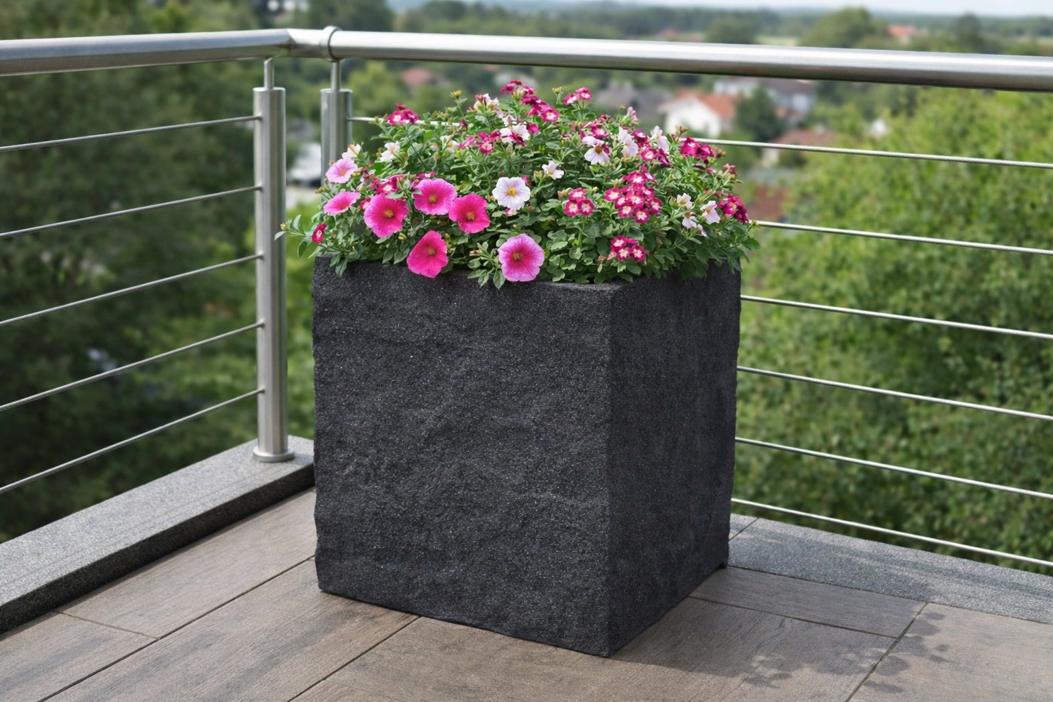 Pflanzgefäß The Rock Pflanzkasten Blumenkasten 29x28 cm Steinoptik Anthrazit Pflanzgefäß The Rock Pflanzkasten Blumenkasten 29x28 cm Steinoptik Anthrazit